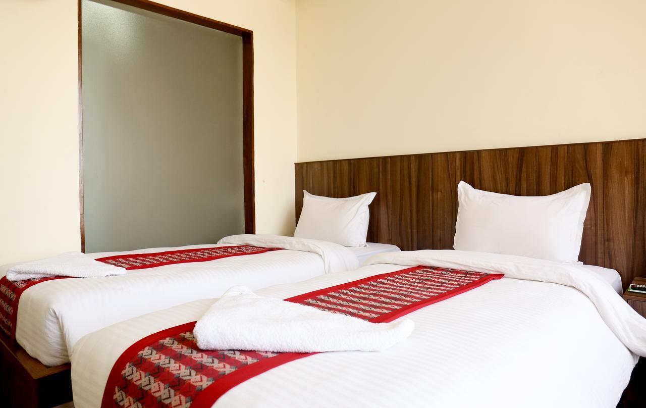 Hotel Kathmandu Inn Екстер'єр фото