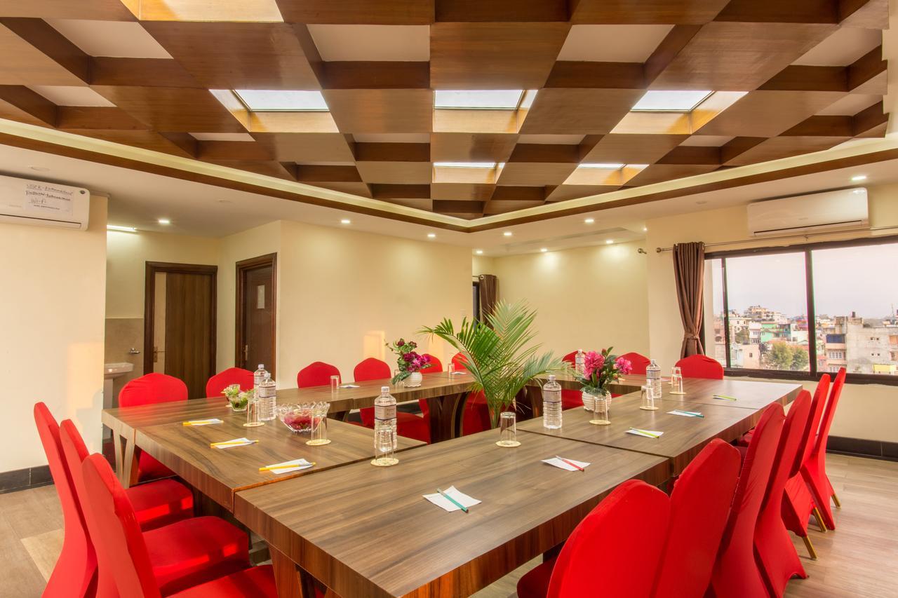 Hotel Kathmandu Inn Екстер'єр фото